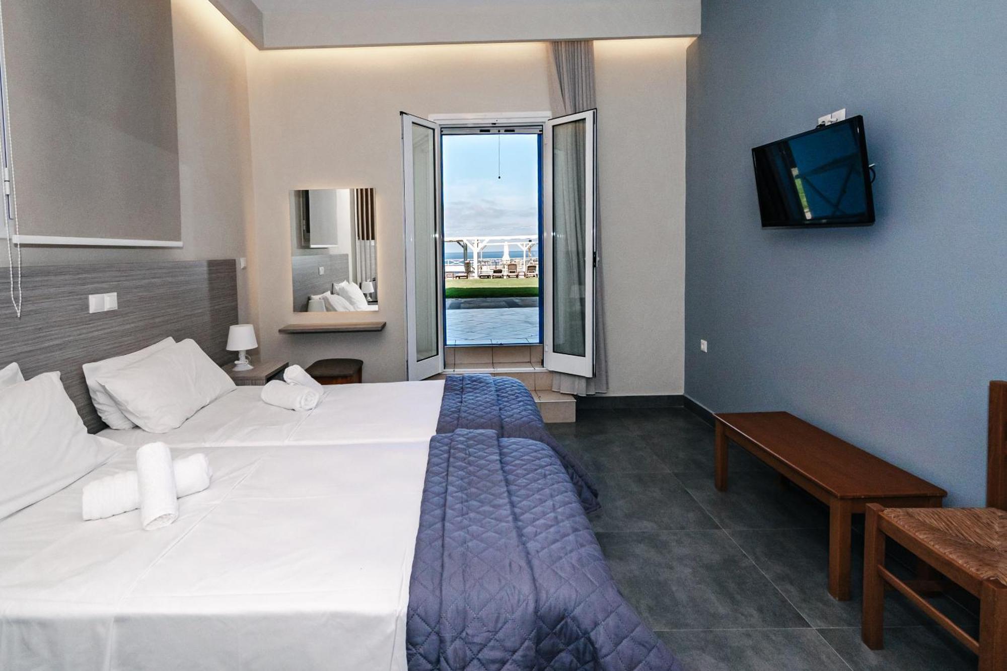 Mesogeios Hotel マラトポリス エクステリア 写真